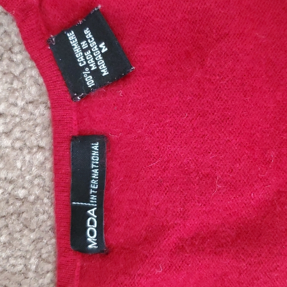 Moda International 100% cashmere sweater size M - Picture 4 of 4
